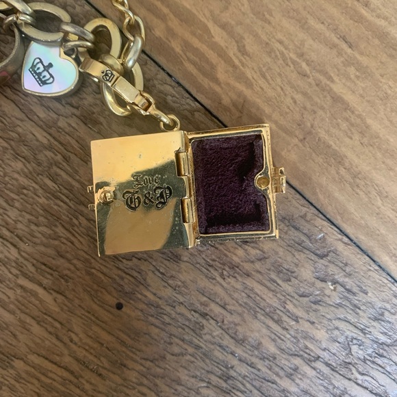 ❗️❗️Vintage Juicy Couture 2008 class bracelet❗️❗️ - Picture 3 of 4